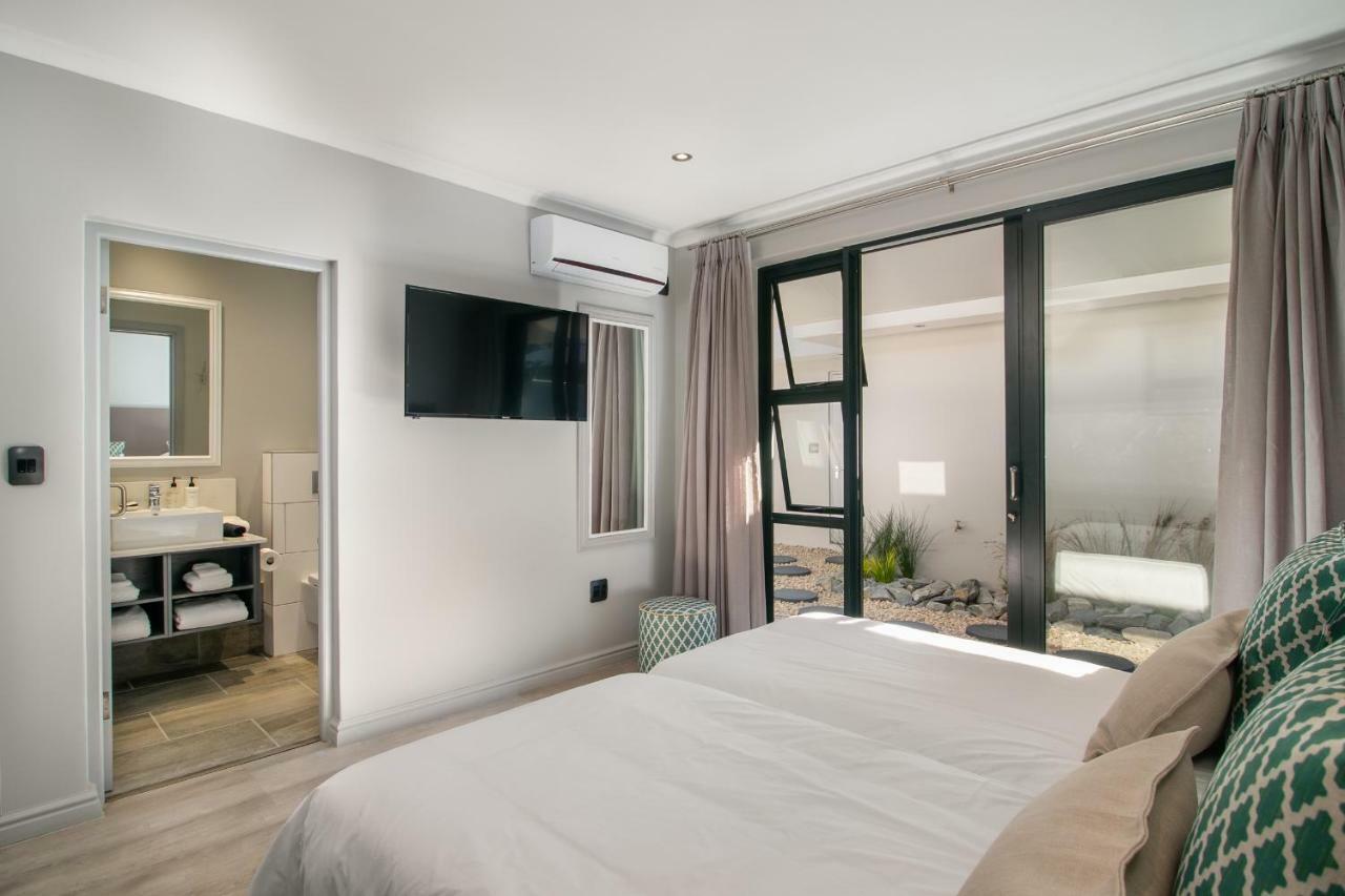 Somervreug Guesthouse クニスナ エクステリア 写真