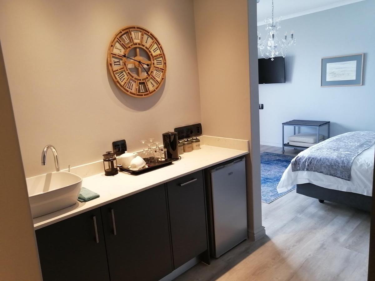 Somervreug Guesthouse クニスナ エクステリア 写真